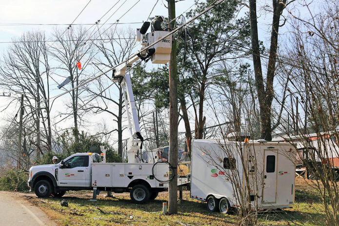 CDE Lightband Issues Power Outage Broadband Update Clarksville