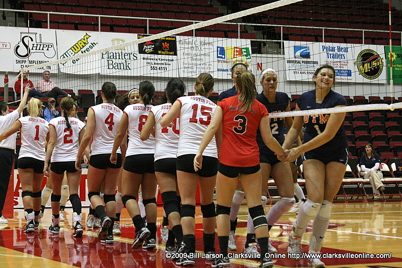Apsu Volleyball Lady Govs Win In Wire To Wire Fashion Over Skyhawks Clarksville Online