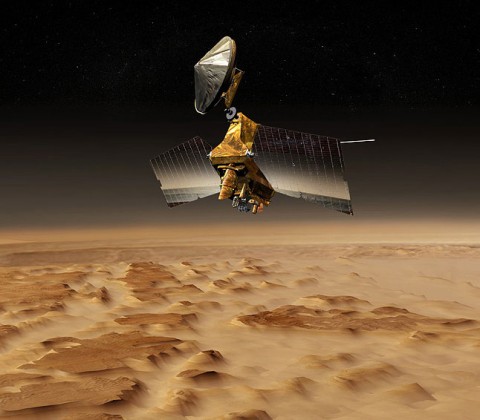 Artist's concept of the Mars Reconnaissance Orbiter. (Image credit: NASA/JPL)