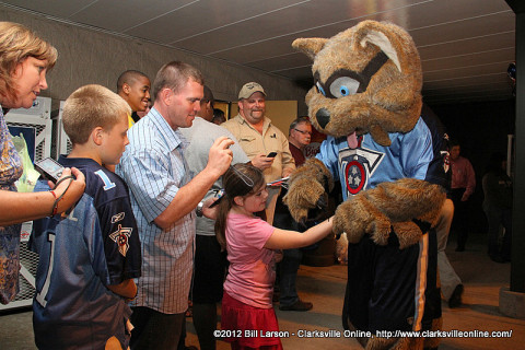 Tennessee Titans T-Rac was with the Titans Caravan when it rolled into Clarksville April 30th, 2012. T-Rac was by throngs of fans at the Kroger at 1489 Madison Street.