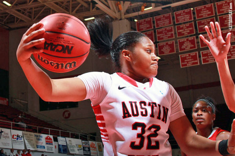 Austin Peay Women's Basketball. (Courtesy: Brittney Sparn/APSU Sports Information)