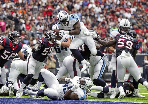 Tennessee Titans running back DeMarco Murray (29) dives for a touchdown during the second quarter against the Houston Texans at NRG Stadium on October 2nd, 2016. (Troy Taormina-USA TODAY Sports)