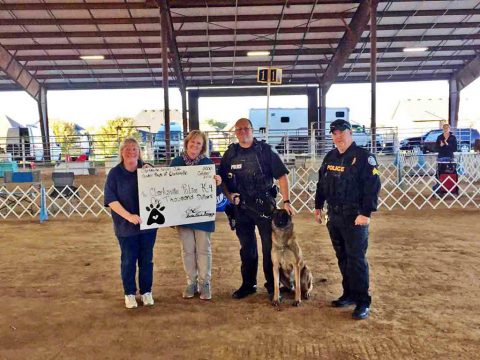 Clarksville Kennel Club and Tender Paws' donate $1,000 to purchase a protective vest for Clarksville Police Service Dog.