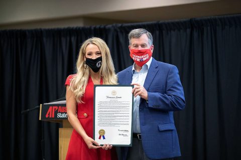 Miss Austin Peay Noelle Thompson and Tennessee State Senator Bill Powers. (APSU)