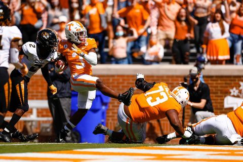 Tennessee Vols Football running back Eric Gray runs 20 yards for a touchdown Sunday against Missouri. (Tennessee Athletics)