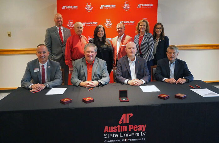 Austin Peay State University celebrates the Legends Bank Lecture Hall and Distinguished Professorship with a signing ceremony. (APSU)