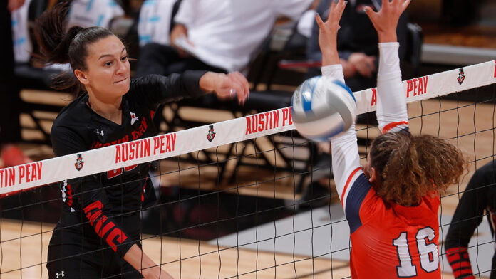 Austin Peay State University Volleyball right-side hitter Mikayla Powell's career day lead Govs to five-set win against Louisiana-Monroe. (Robert Smith, APSU Sports Information)