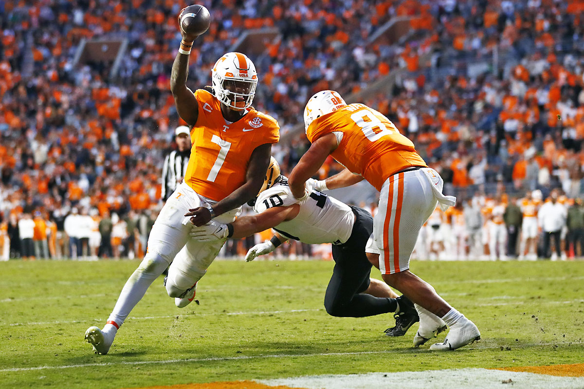 #21 Tennessee Vols Football beats Vanderbilt 48-24 on Senior Day