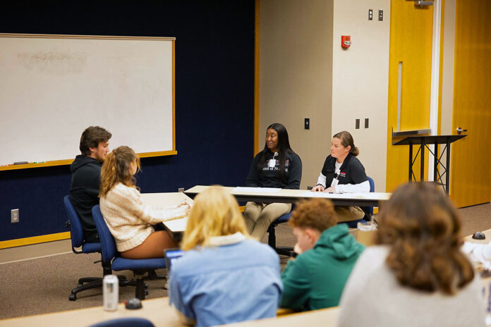 Austin Peay State University students partner on an interprofessional simulation. (Ally Shemwell, APSU)