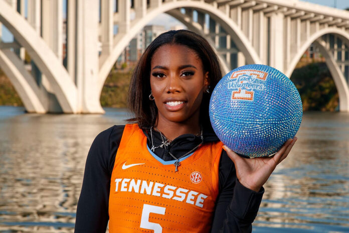 Tennessee Lady Vols takes on Eastern Kentucky at Food City Center Sunday afternoon. (UT Athletics)