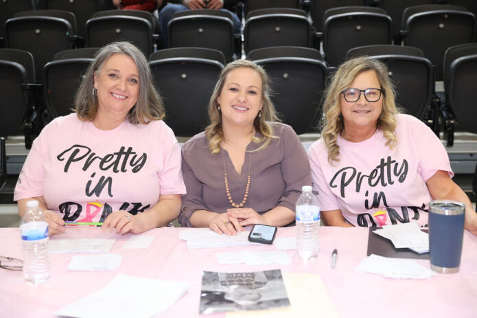 (L to R) Pageant Judges Sherry Kaske, Lindsay Bowles, and Sarah George. (Mark Haynes, Clarksville Online)