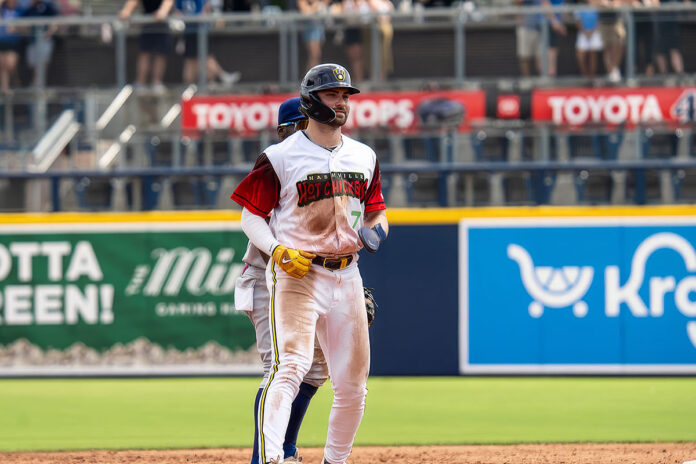 Brewer Hicklen, Eric Haase hit clutch home runs Nashville Hot Chickens in 5-4 win. (Nashville Sounds)