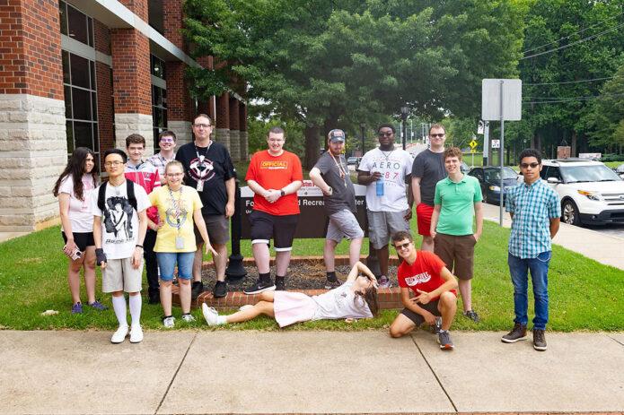 Students in Austin Peay State University’s Full Spectrum Learning program gather outside the Foy Fitness and Recreation Center. (Sean McCully, APSU)