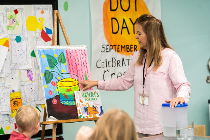 Kathleen Silva with the Customs House Museum teaching Art.